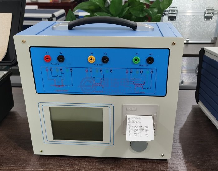 GHCD200變頻互感器綜合測(cè)試儀實拍